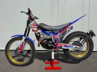BETA EVO 2T 125 cc FACTORY MY21 - najeto 105 mth