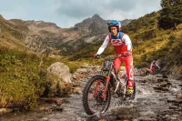 BETA EVO 2T 125cc MY25 - jetá 1 sezónu, záruka do 9/2026