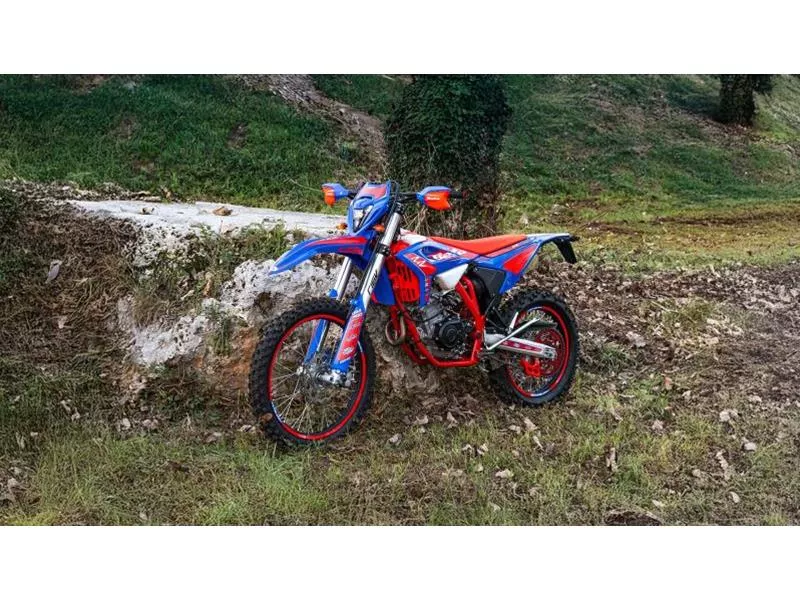 BETA ENDURO BIKE RR 4T 125 R - RACING BLUE/RED E5+