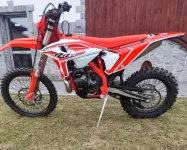 BETA ENDURO BIKE X-PRO 2T 250 MY26 - NAJETO 5 MTH, jako nová