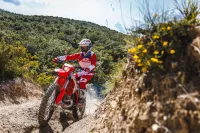 BETA ENDURO BIKE X-PRO 2T 250 MY26 - NAJETO 5 MTH, jako nová