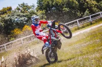 BETA ENDURO XTRAINER 2T 300 MY24 - najeto 23,7 mth