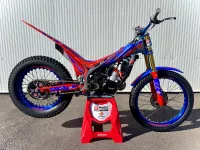 BETA EVO 2T 300cc Factory - MY25 - najeto 48 mth, záruka do 6/27