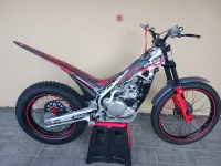 BETA EVO 4T 300 MY24 - najeto 37 Mth