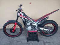BETA EVO 4T 300 MY24 - najeto 37 Mth