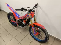 Beta Evo Factory 2T 125 MY25 - najeto 150 Mth