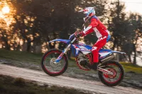 BETA ENDURO BIKE RR 4T 125 R - RACING BLUE/RED