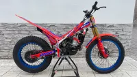 BETA EVO 2T 300cc Factory - MY24 - najeto 74 mth, záruka do 6/26